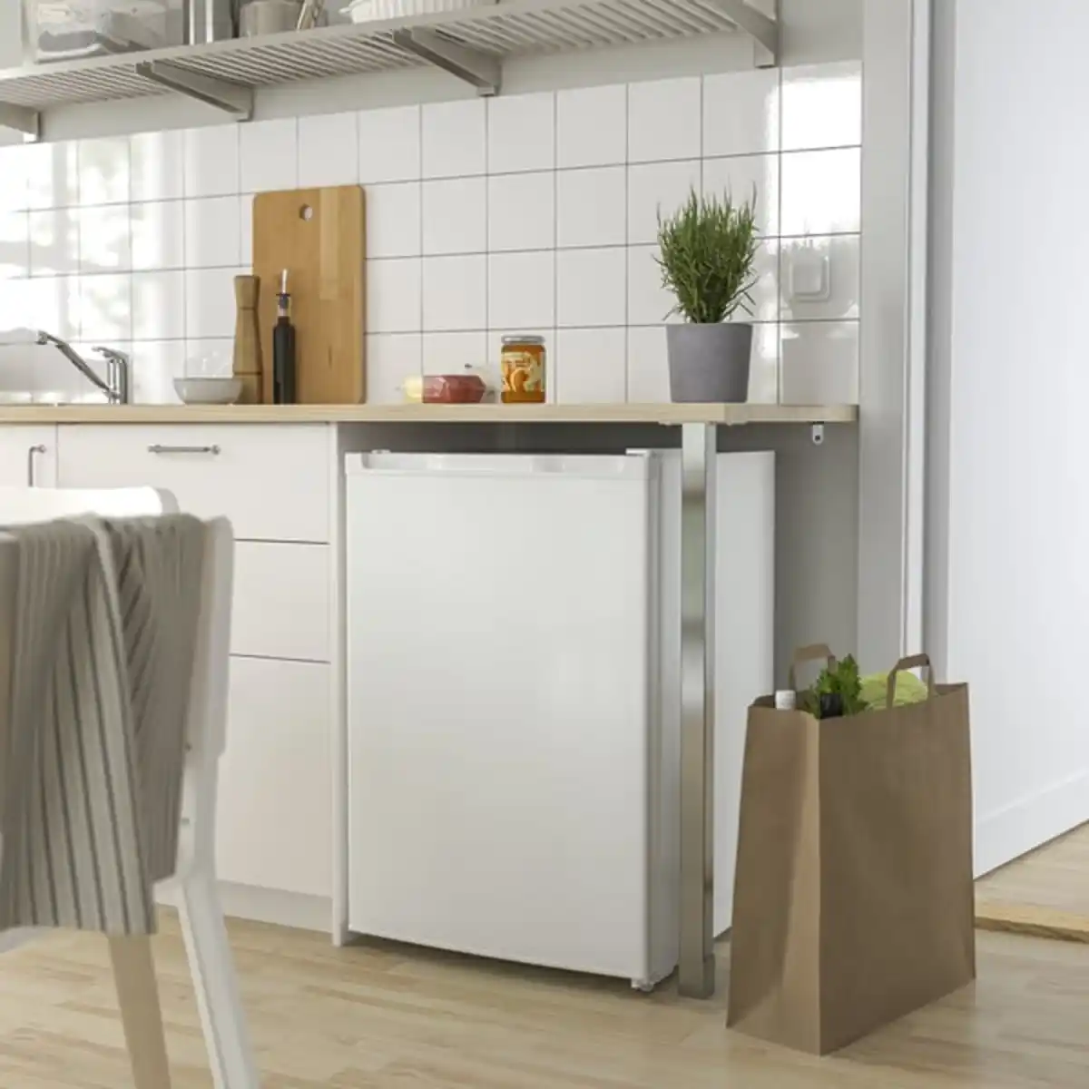 Bild 3 von LAGAN Kühlschrank mit Gefrierfach, frei stehend/weiß, 97/16 l