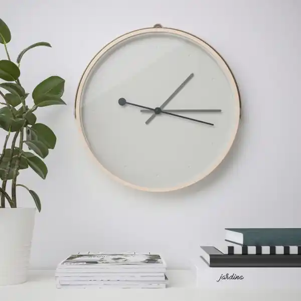 Bild 3 von ROTBLÖTA Wanduhr, Eschenfurnier/hellgrau, 42 cm