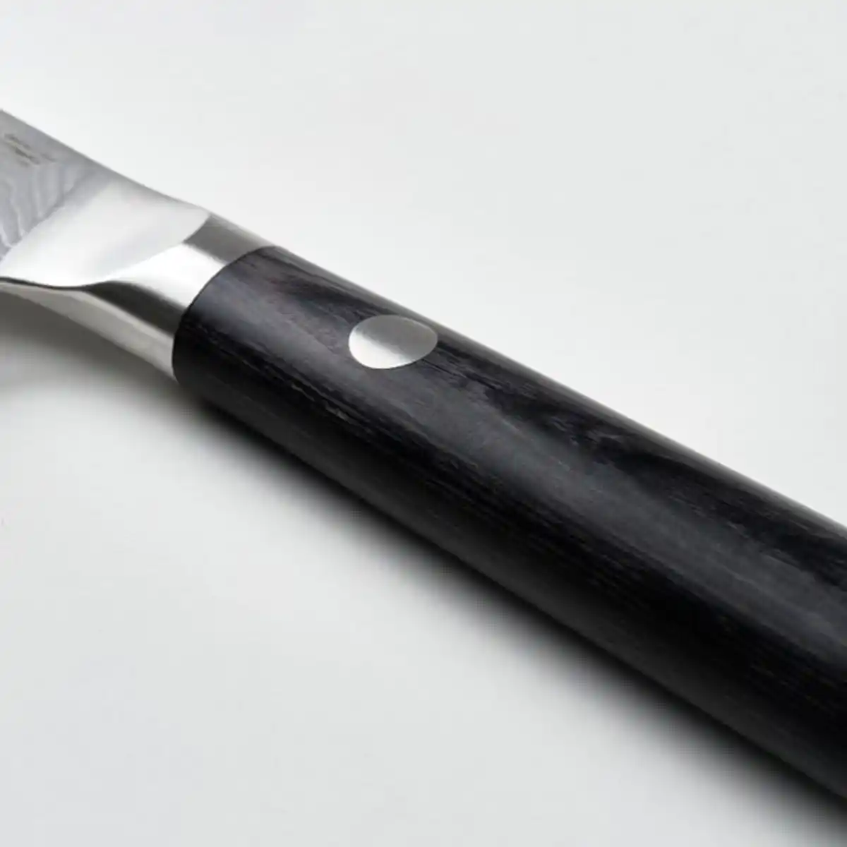 Bild 3 von FJÄLLRÖDING Santoku-Messer, Damaszener Stahl/schwarz, 16 cm