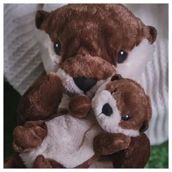Bild 3 von SKOGSDUVA Stofftier 2er-Set, Otter mit Jungem/braun beige, 45 cm