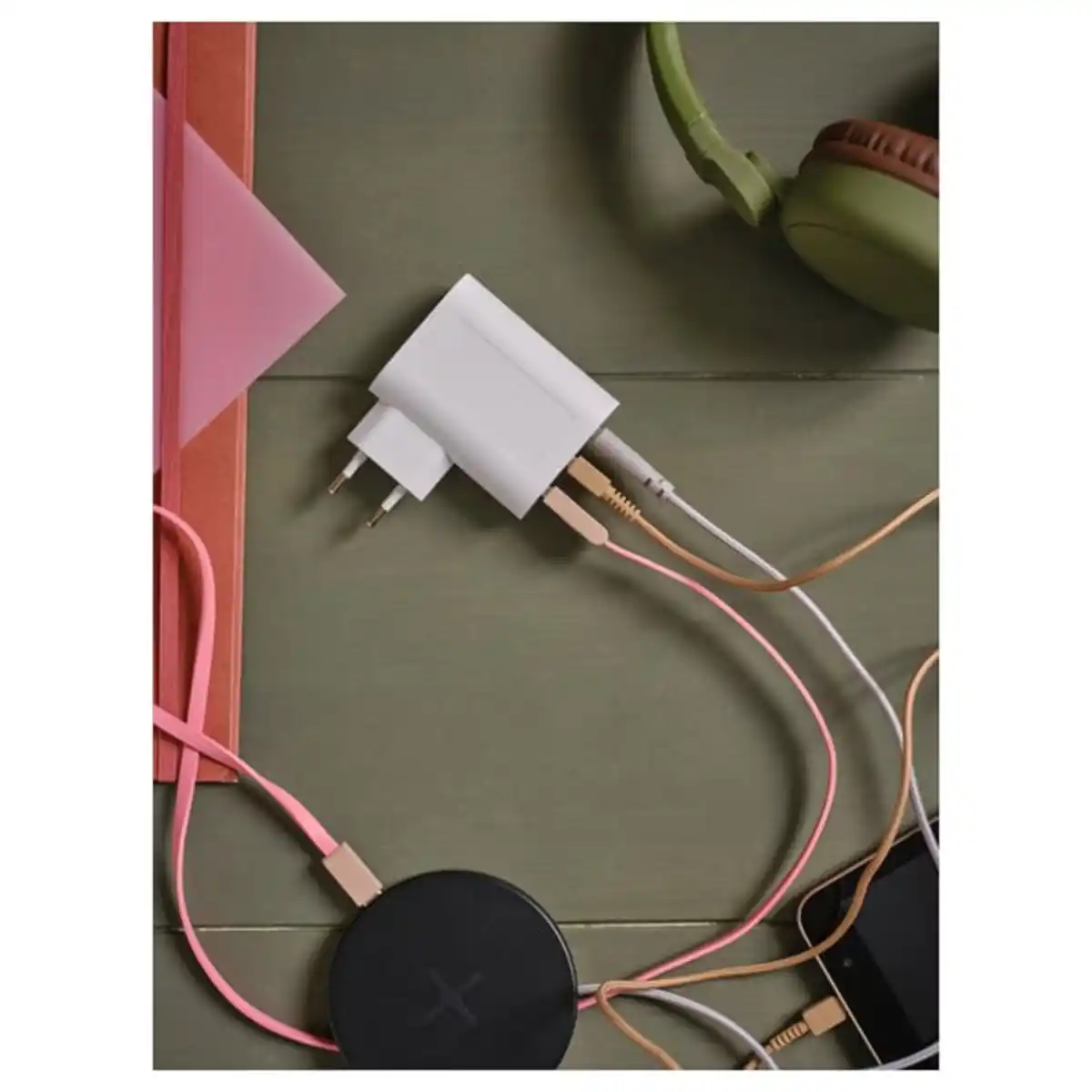Bild 2 von SMÅHAGEL Ladegerät mit 3 USB-Ausgängen, weiß