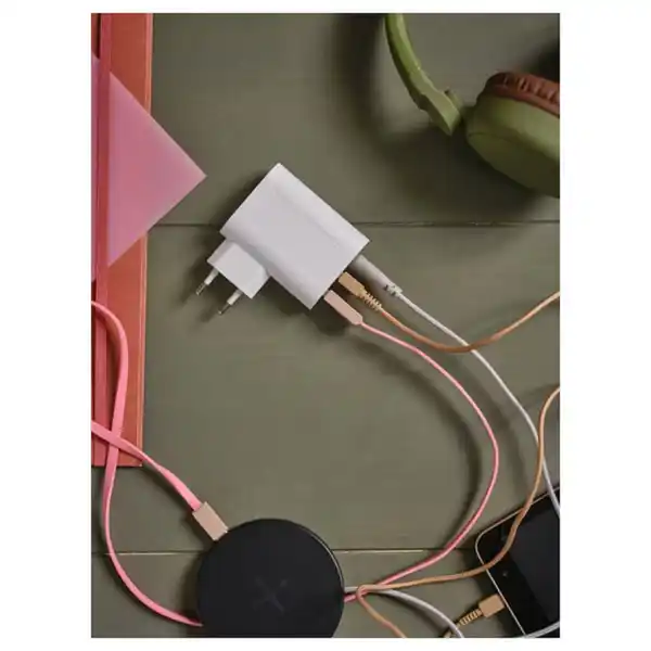 Bild 2 von SMÅHAGEL Ladegerät mit 3 USB-Ausgängen, weiß