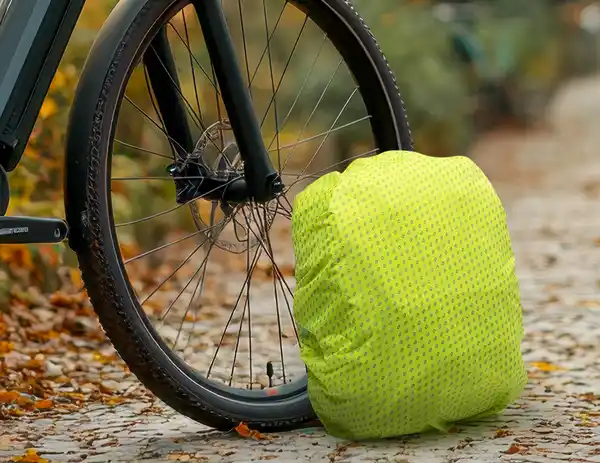 Bild 2 von IDEENWELT Rucksack-Überzug für 15 bis 30 L Rucksäcke