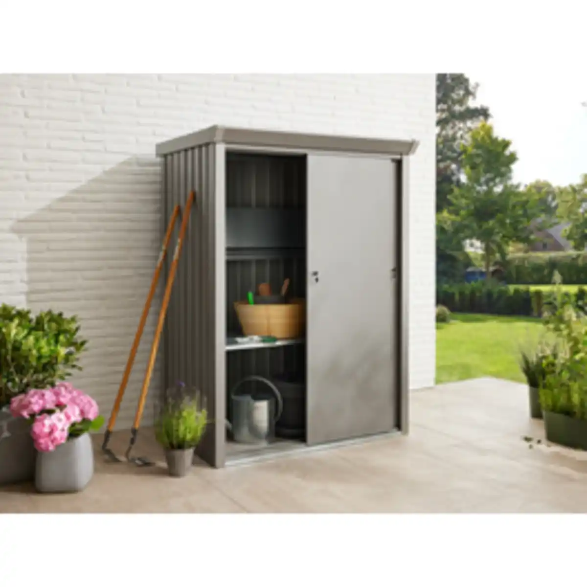 Bild 2 von Geräteschrank, mit Schiebetüren, BxTxH: 133 x 94 x 181 cm, grau, mit Regalböden