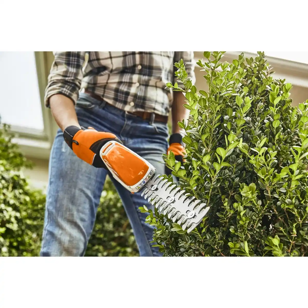 Bild 4 von Stihl Akku-Strauchschere HSA 26 mit Akku AS 2 und Ladegerät AL 1 Orange