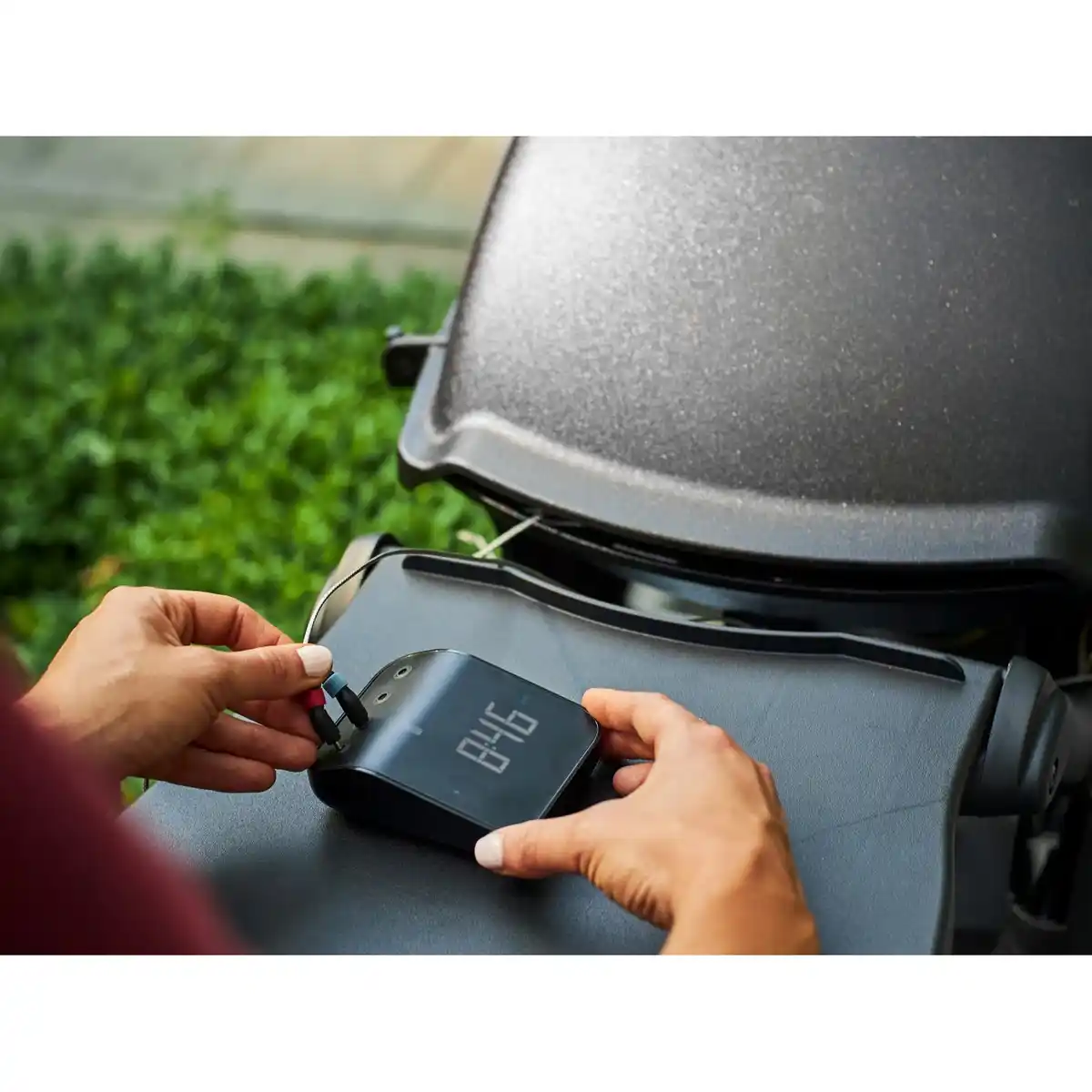 Bild 4 von Weber Grillthermometer Connect Smart Grilling Hub