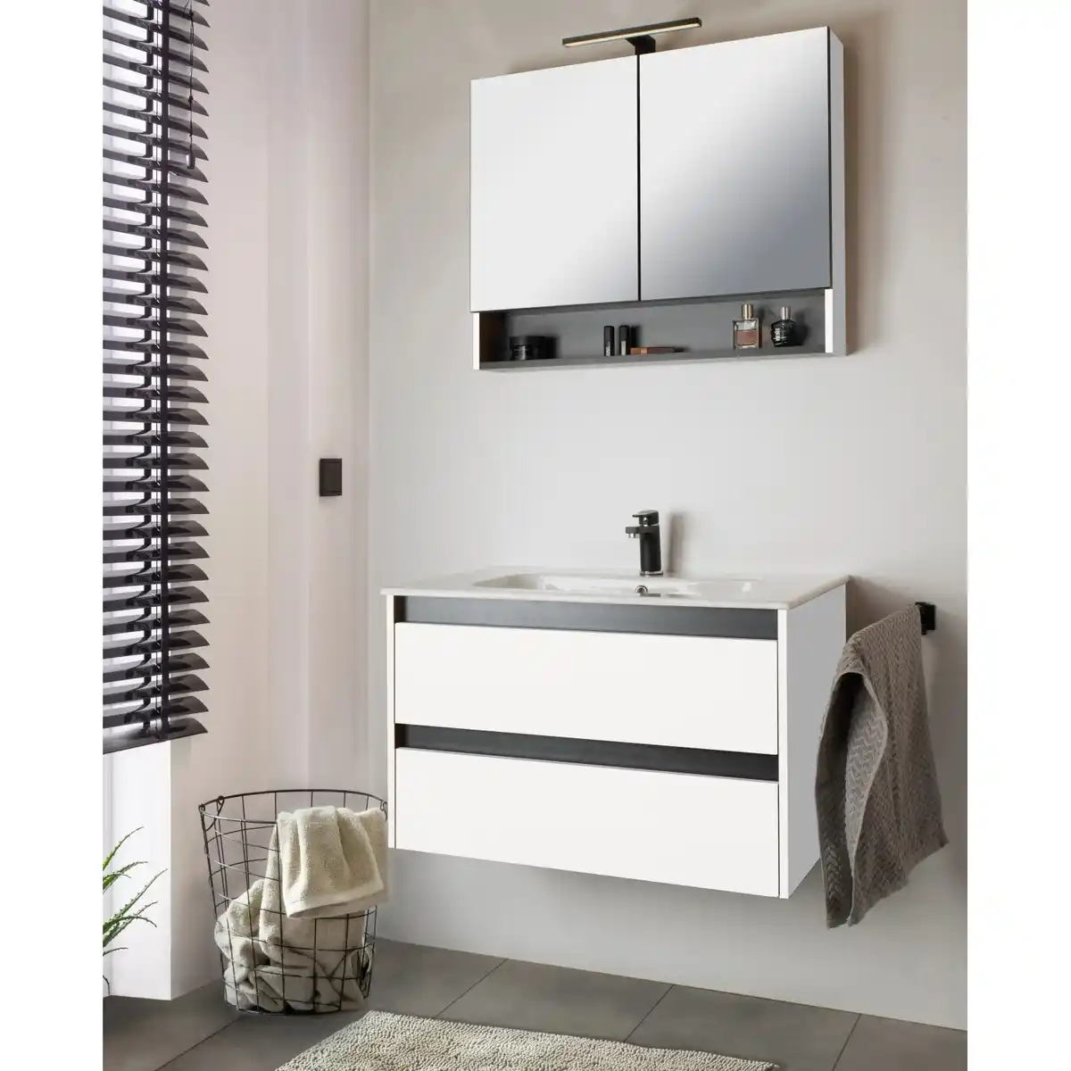 Bild 1 von Badmöbel-Set Cleo 2.0 Weiß mit LED-Beleuchtung 80 cm