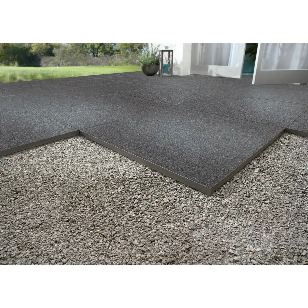 Bild 4 von Terrassenplatte Feinsteinzeug Granito Black 60 x 60 x 2 cm 2 Stück