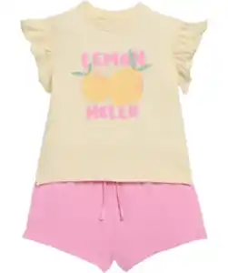 T-Shirt + Shorts