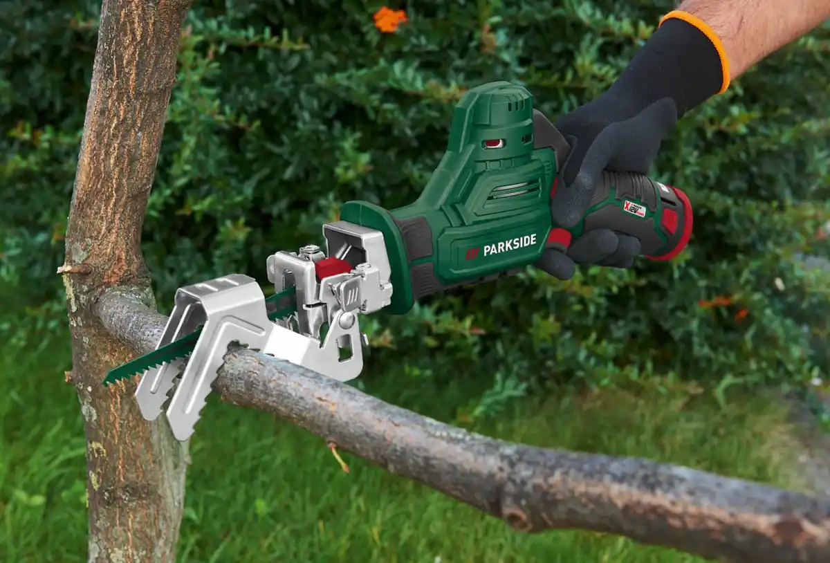 Bild 2 von PARKSIDE® Akku-Astsäge 12 V »PAAS 12 C3« mit Akku