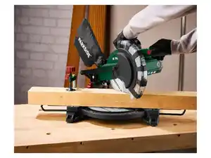 PARKSIDE® Kapp- und Gehrungssäge »PKS 1500 C4«