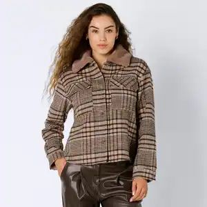 Damen-Karojacke mit Kunstfell-Kragen