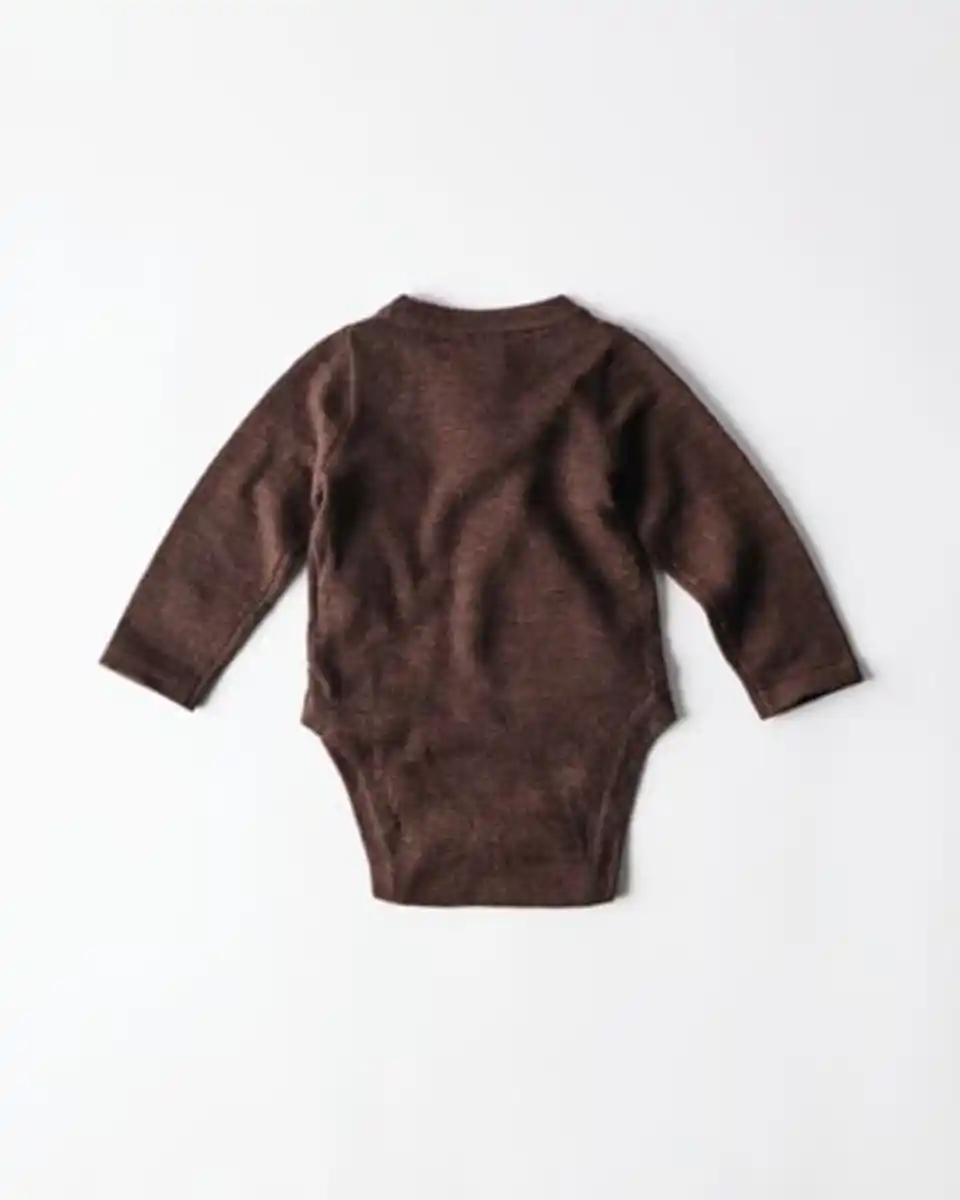 Bild 4 von Mitwachsender Newborn-Wickelstrampler aus Merinowolle braun