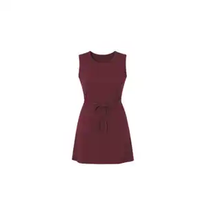 Kurzes Damenkleid