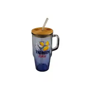 Trinkbecher mit Halm