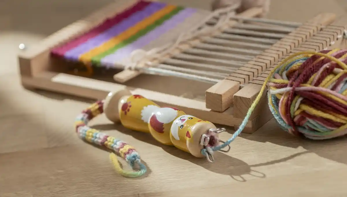 Bild 2 von IDEENWELT Holz-Strickliesel Fuchs