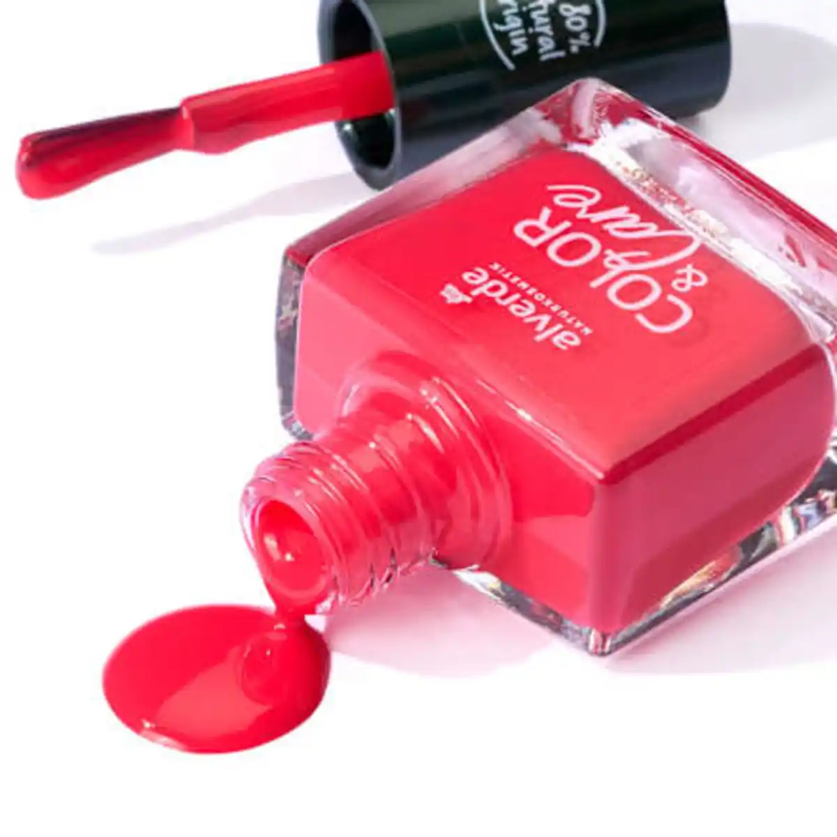 Bild 2 von alverde NATURKOSMETIK Nagellack Color & Care 220 Sunny Coral, 10 ml