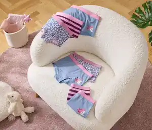 7 Kinder-Pantys