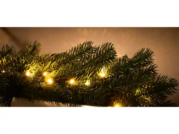 Bild 2 von LIVARNO® LED-Tannengirlande \ LED-Zederngirlande