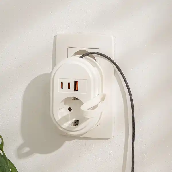 Bild 2 von WORKZONE 3-in-1-Steckdosenadapter