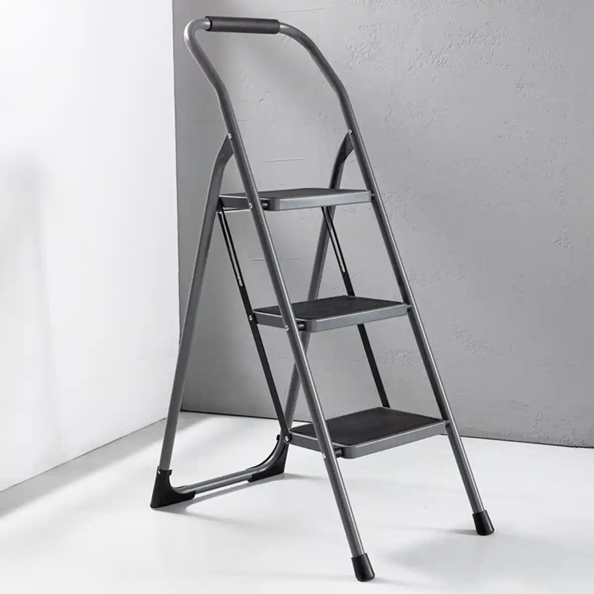 Bild 1 von Kraft Werkzeuge Klapptritt