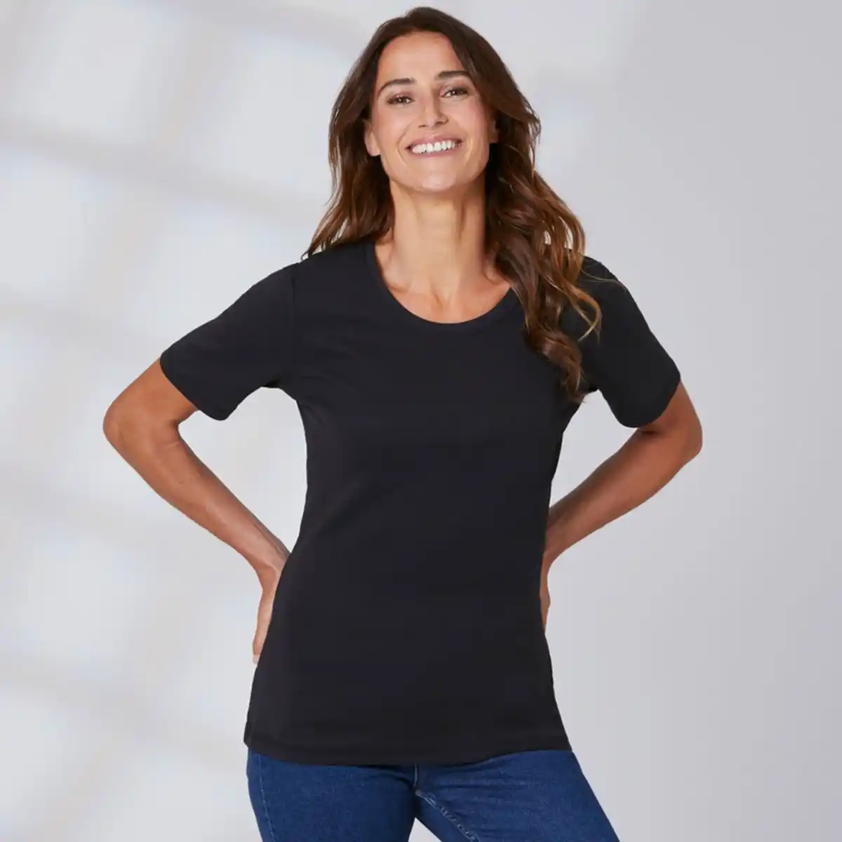 Bild 4 von Damen-T-Shirt aus reiner Baumwolle