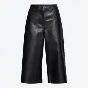 Damen-Bermudas in Kunstleder-Optik