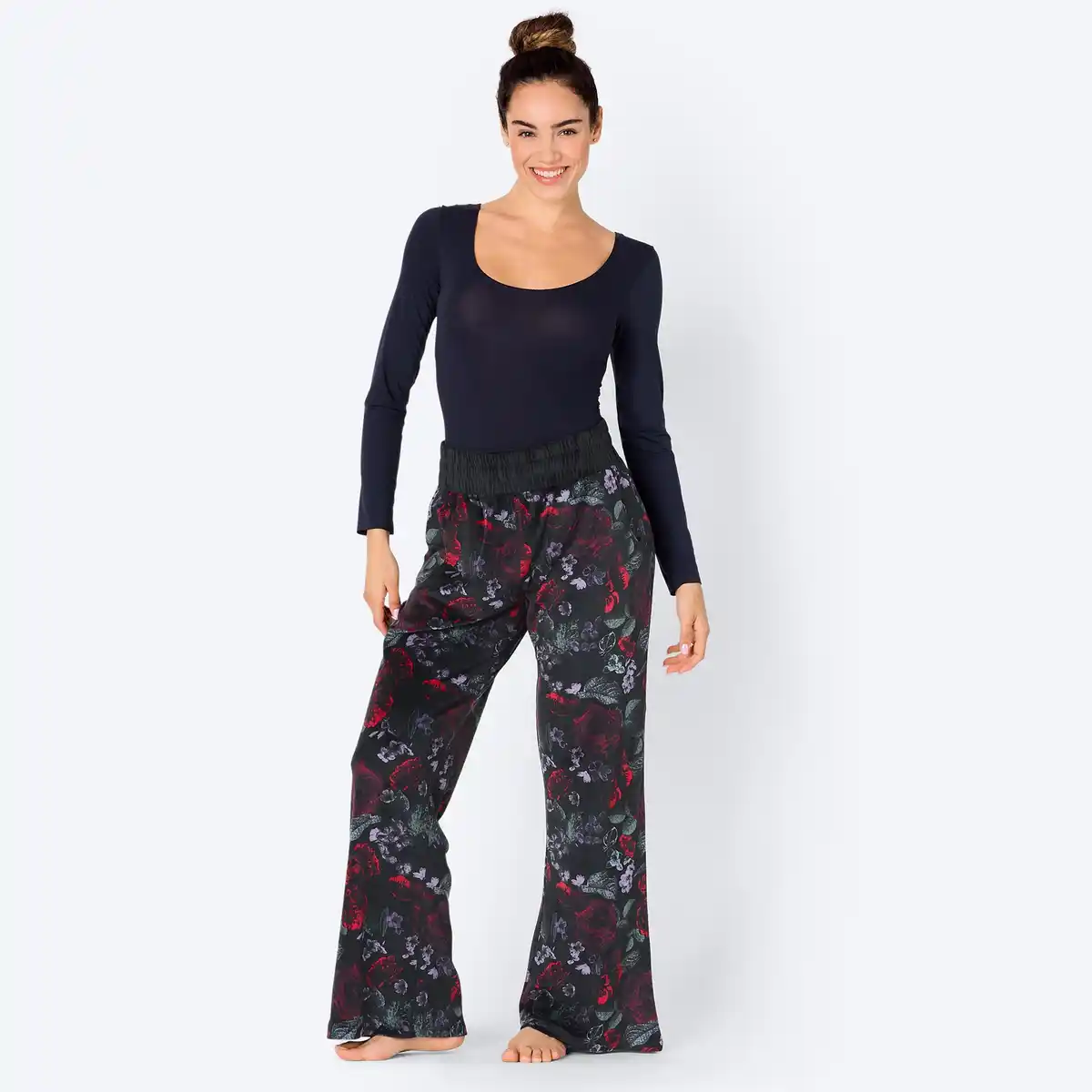 Bild 1 von Damen-Loungehose mit Rosen-Allover-Print