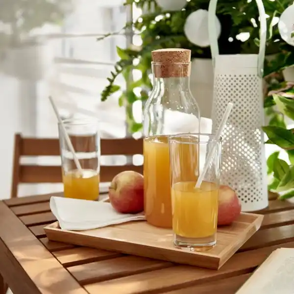 Bild 3 von IKEA 365+ Karaffe mit Stöpsel, Klarglas/Kork, 1 l