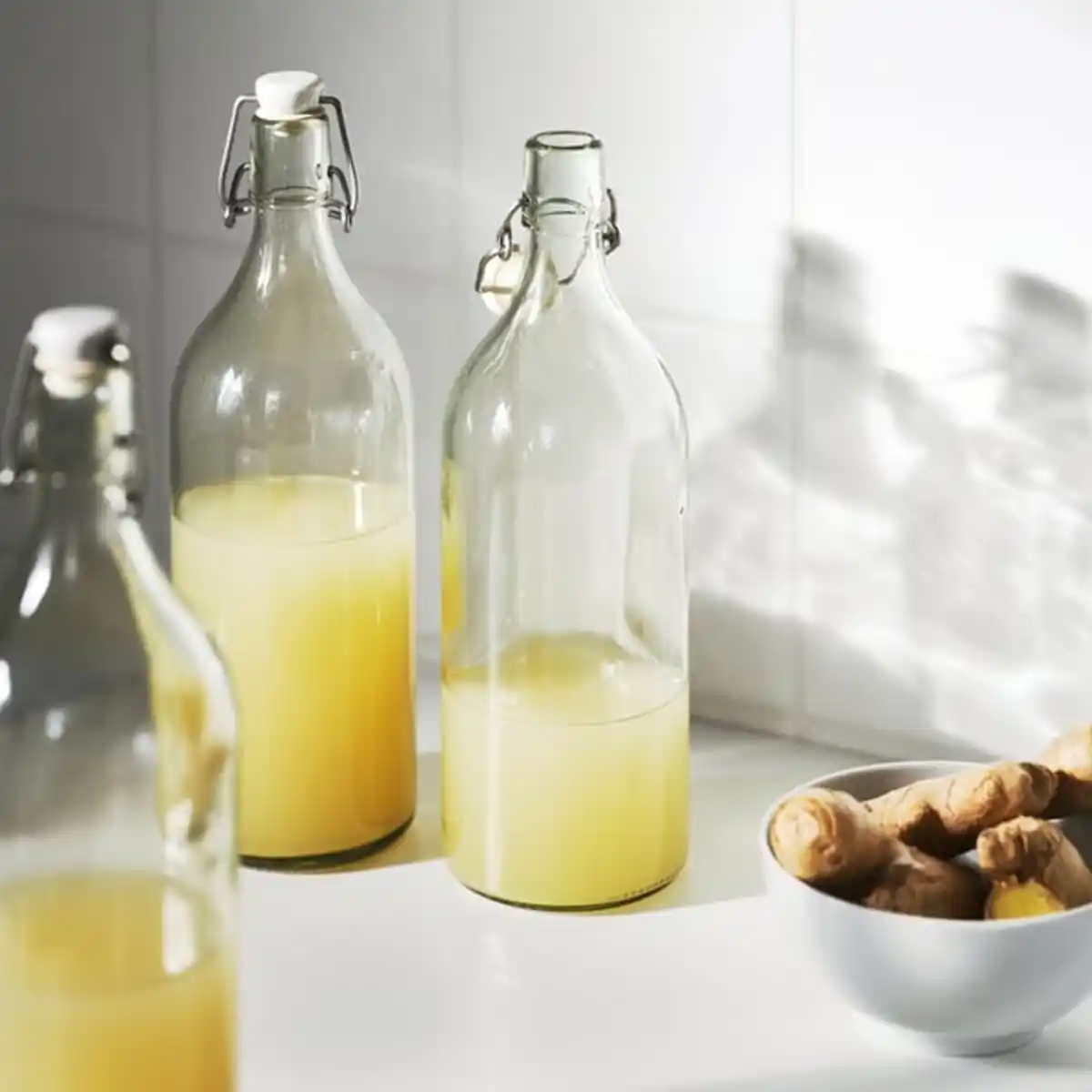 Bild 2 von KORKEN Flasche mit Verschluss, Klarglas, 1 l