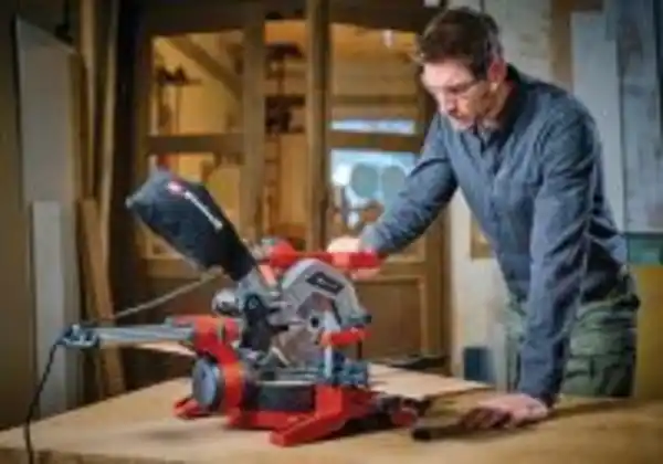 Bild 2 von Einhell Einhell TE-SM 8 L Dual – Zug-Kapp-Gehrungssäge mit 1.800 W, Laser und Zugfunktion