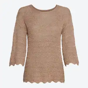 Damen-Pullover im gehäkelten Design