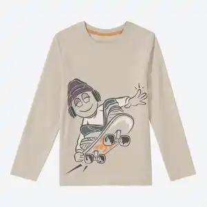 Kinder-Jungen-Langarmshirt mit Frontaufdruck