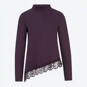Damen-Shirt mit asymmetrischem Schnitt