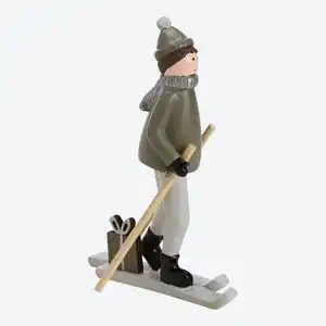 Deko-Skifahrerfigur aus Polyresin, ca. 14,5x10,5x4,5 cm
