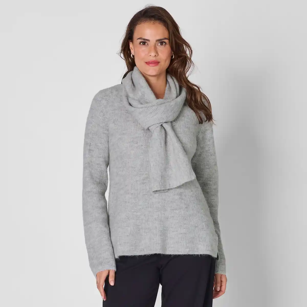 Bild 1 von Damen-Pullover mit integriertem Schal