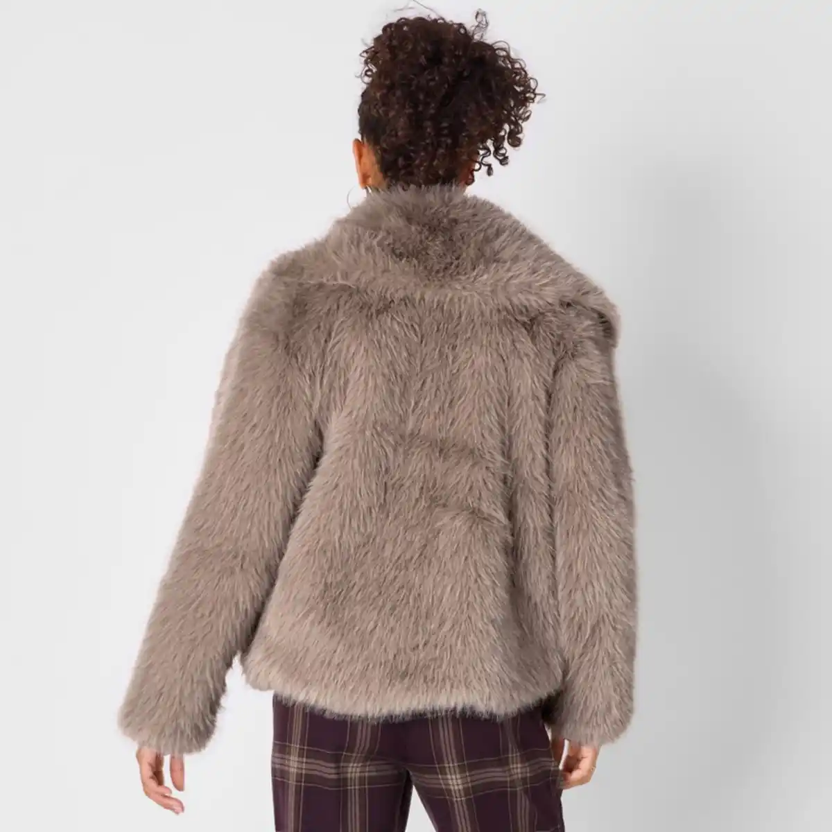 Bild 4 von Damen-Kunstfell-Jacke mit Reverskragen