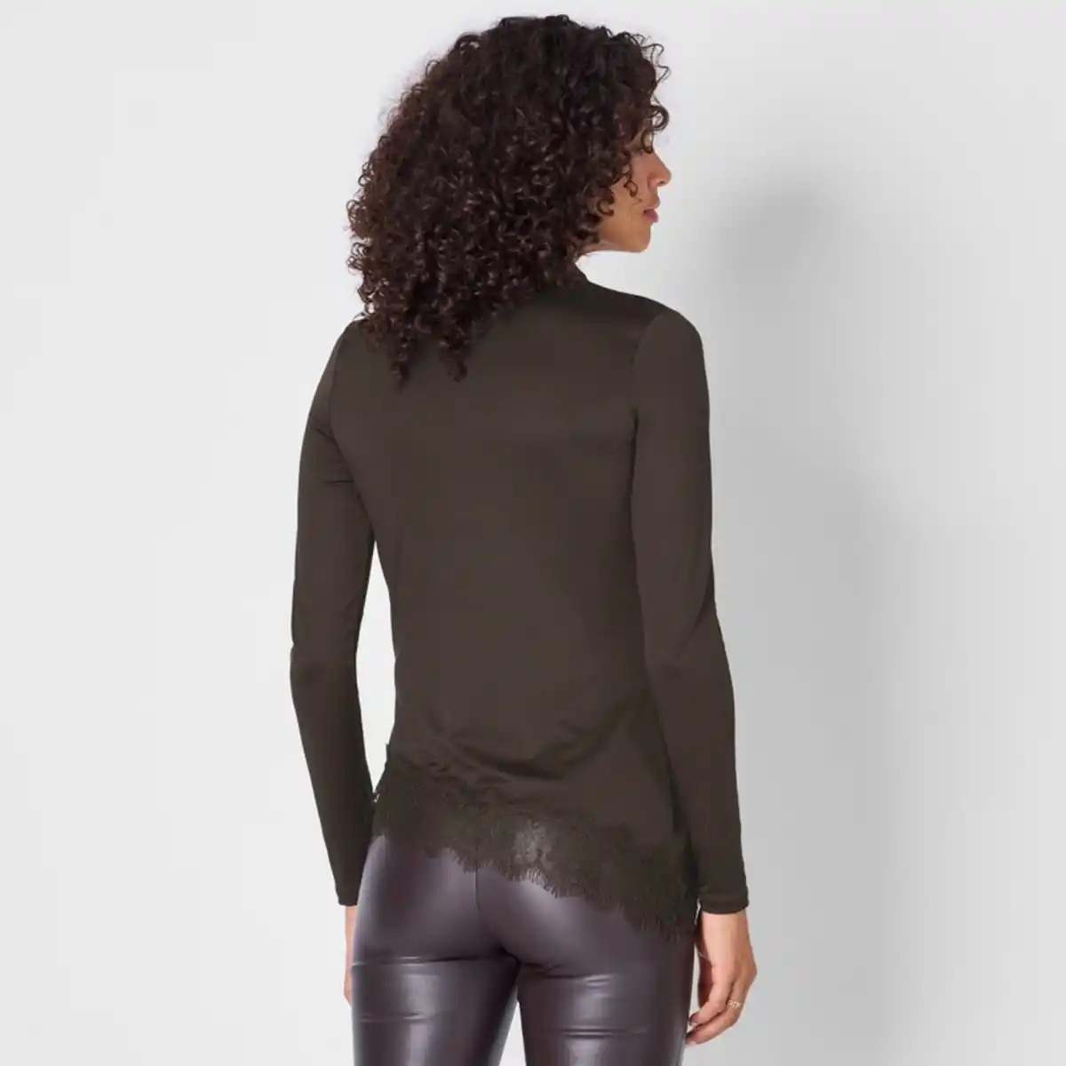 Bild 4 von Damen-Shirt mit asymmetrischem Schnitt