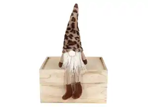 Kantenhocker im Leo-Look