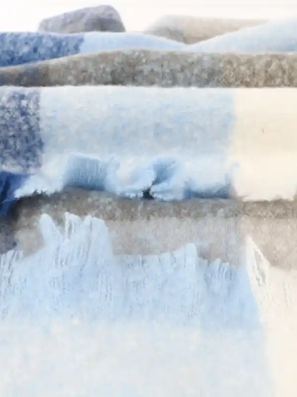 Bild 2 von Damen Schal im Karolook Blau