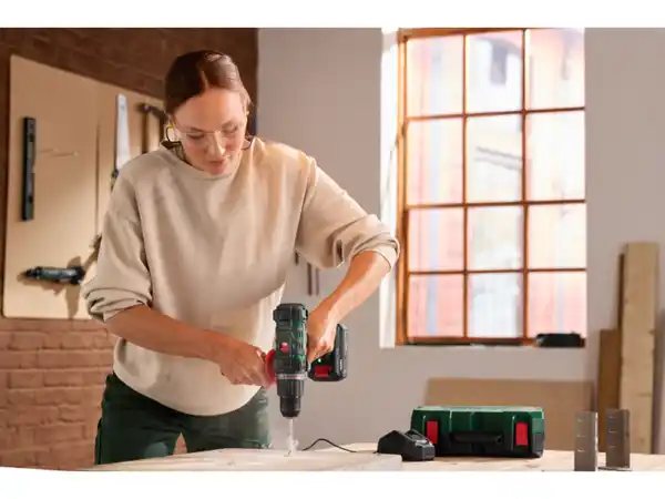 Bild 2 von PARKSIDE® 20 V Akku-Schlagbohrschrauber »PSBSA 20-Li C3« mit Akku – mit Ladegerät