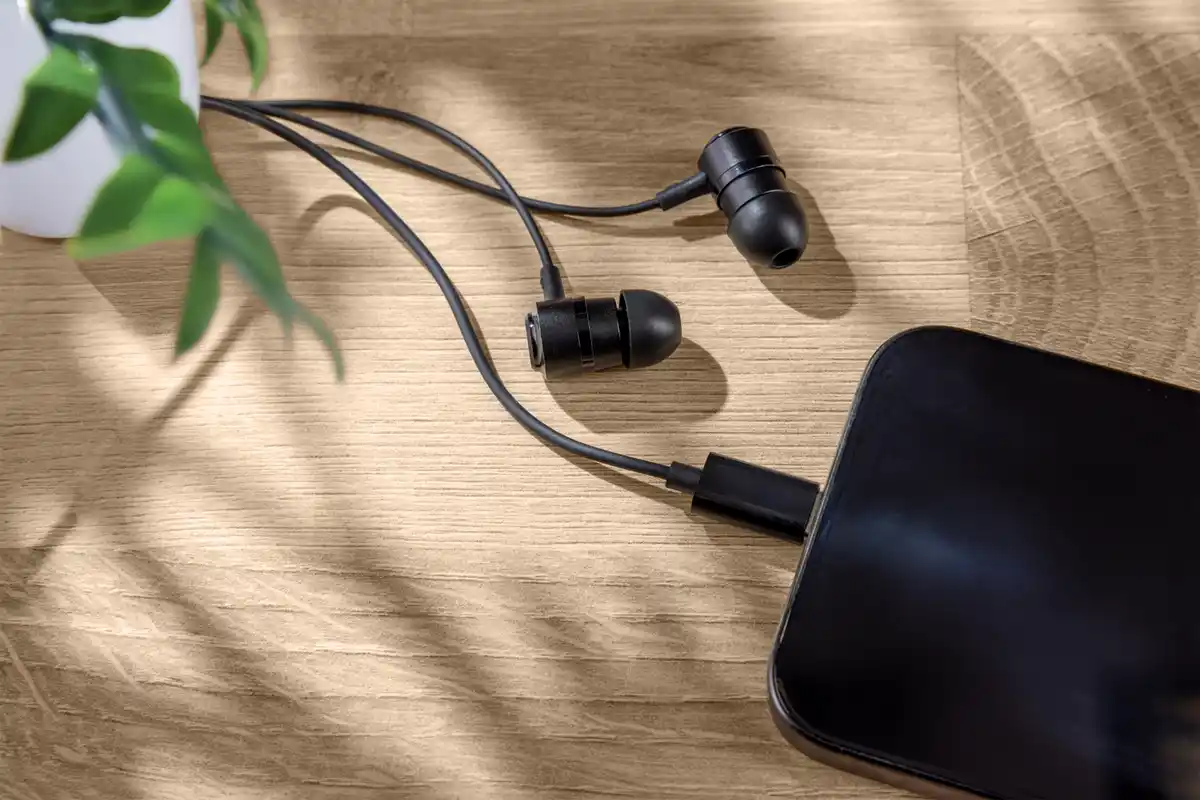 Bild 3 von IDEENWELT Best Basics In-ear-Kopfhörer schwarz SJ016
