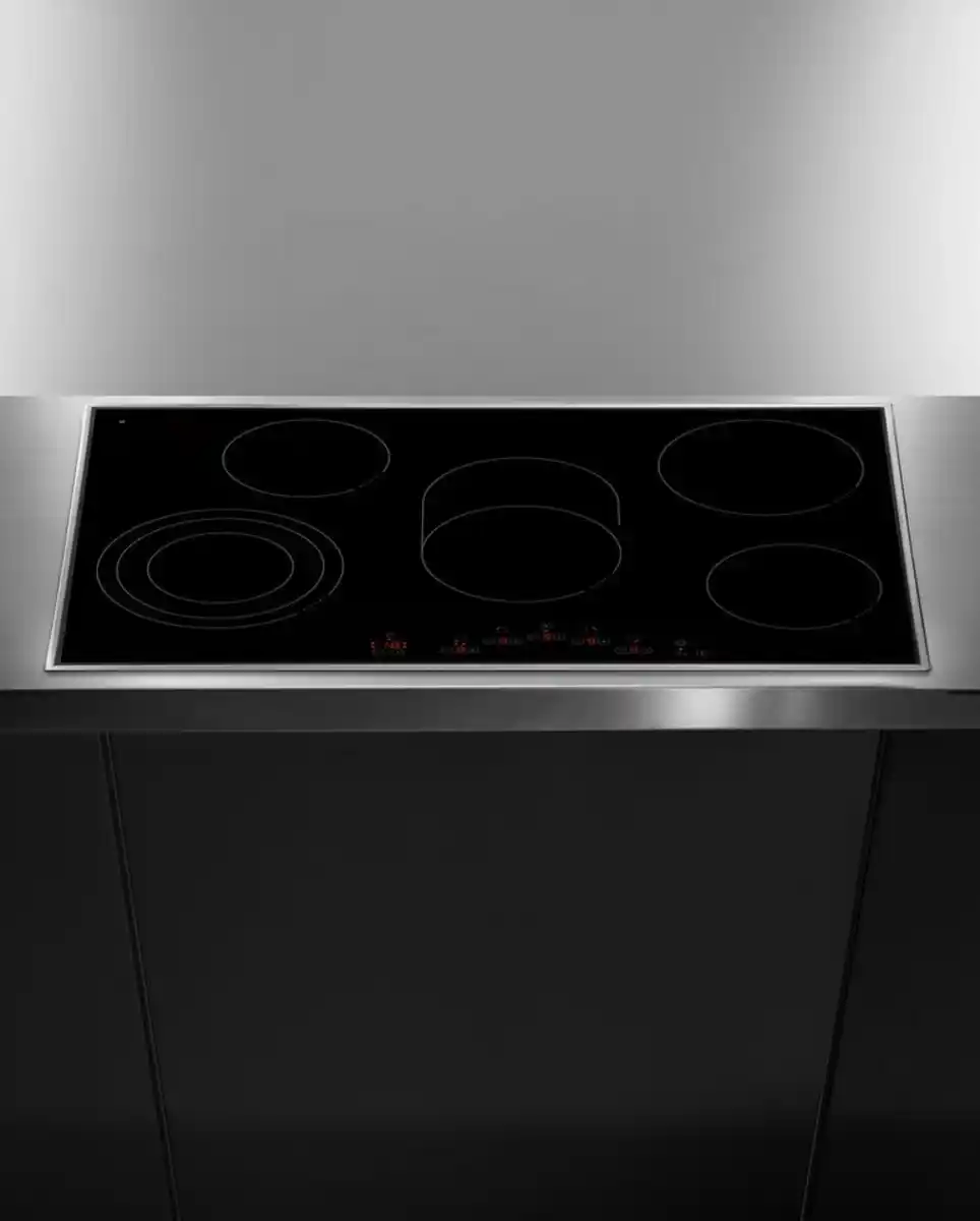 Bild 1 von Amica Elektro-Kochfeld KMC 745 100 E, Komfortables Kochen mit ausreichend Platz für jedes Gericht