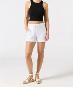 Shorts mit Lochstickereien