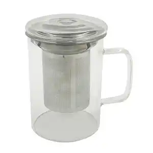 Teetasse mit Deckel und Sieb
