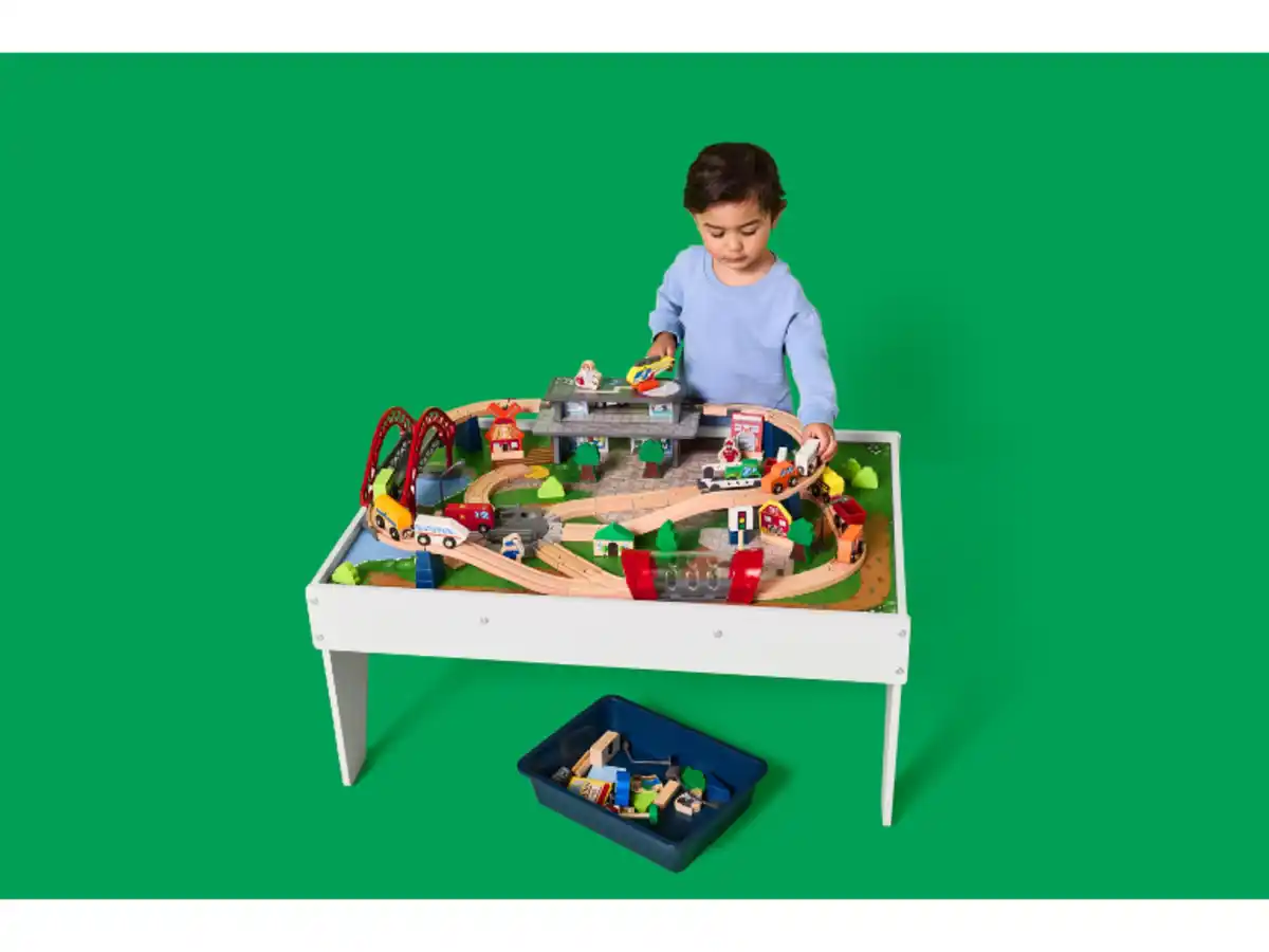 Bild 2 von LUPILU® Holzeisenbahn-Spieltisch, 100-teilig