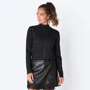 Damen-Langarmshirt mit Strasssteinen