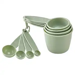 CROFTON Küchen­utensilien, Tassen und Löffel 8er-Set, Hellgrün