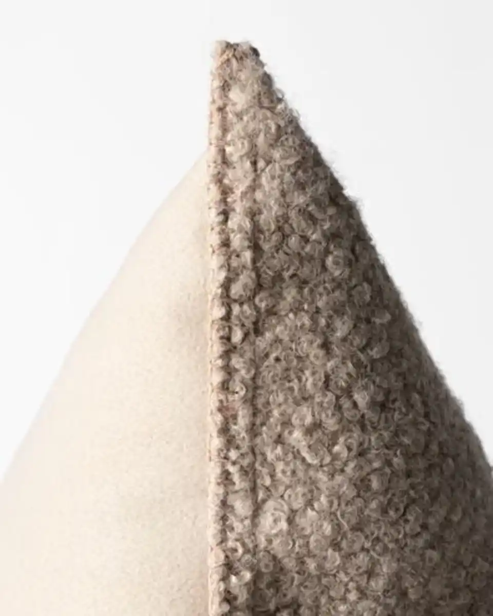 Bild 4 von Kissenbezug, 50 × 50 cm, Bouclé, Taupe