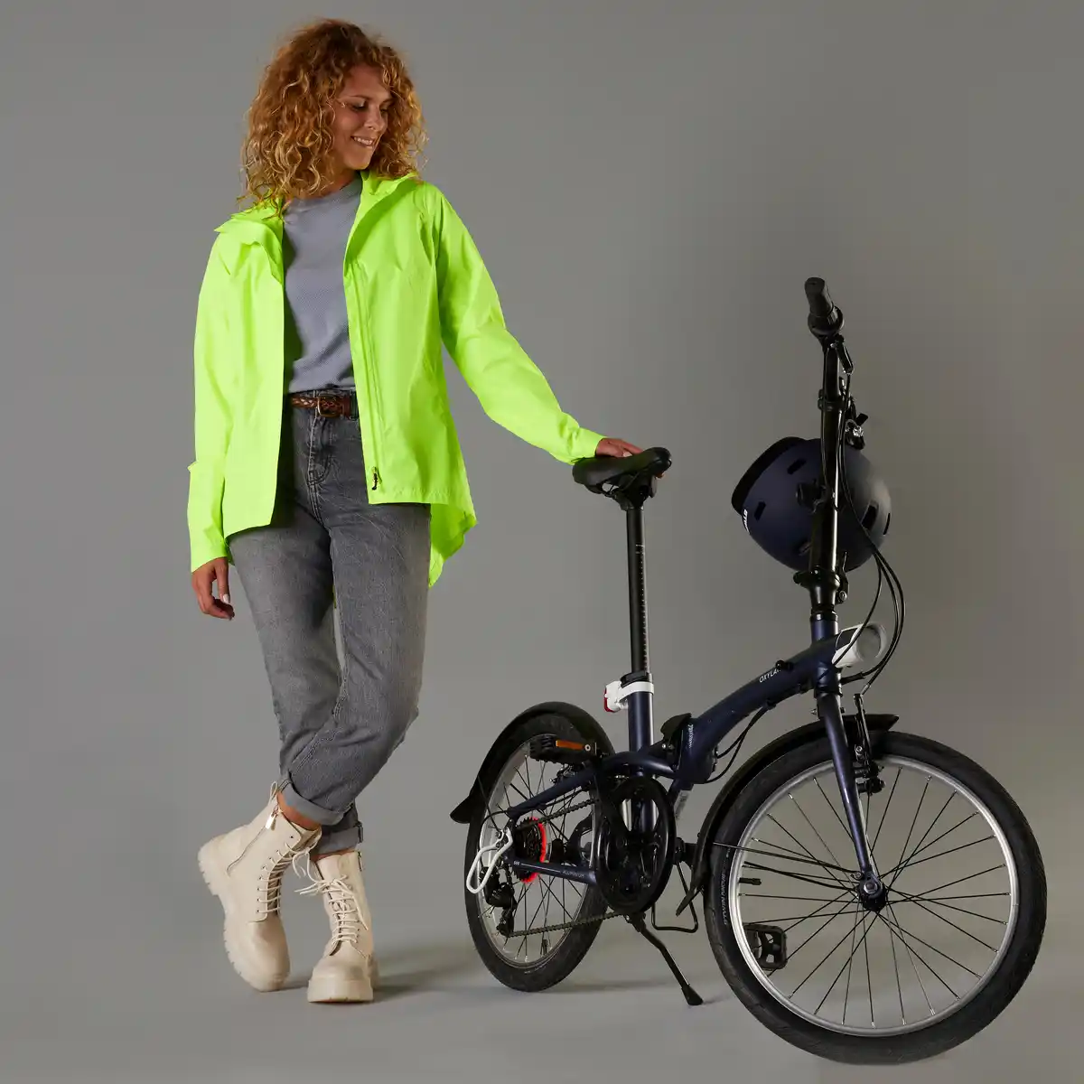 Bild 1 von BTWIN FAHRRAD REGENJACKE CITY 120 DAMEN SICHTBARKEIT PSA-ZERTIFIZIERT NEONGELB